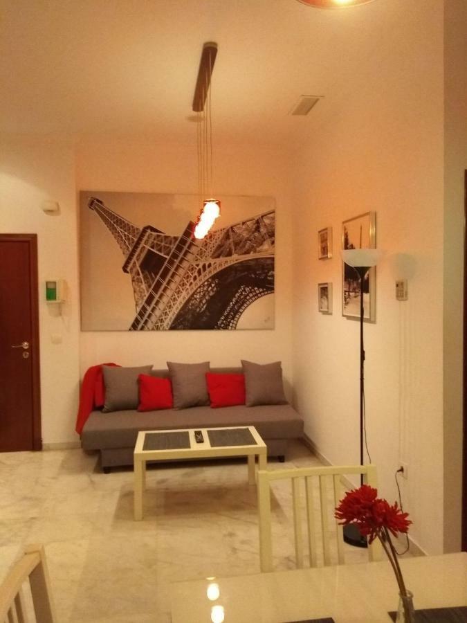 Apartamentos Rg Triana, Calle Castilla Con Patio Sevilla Dış mekan fotoğraf
