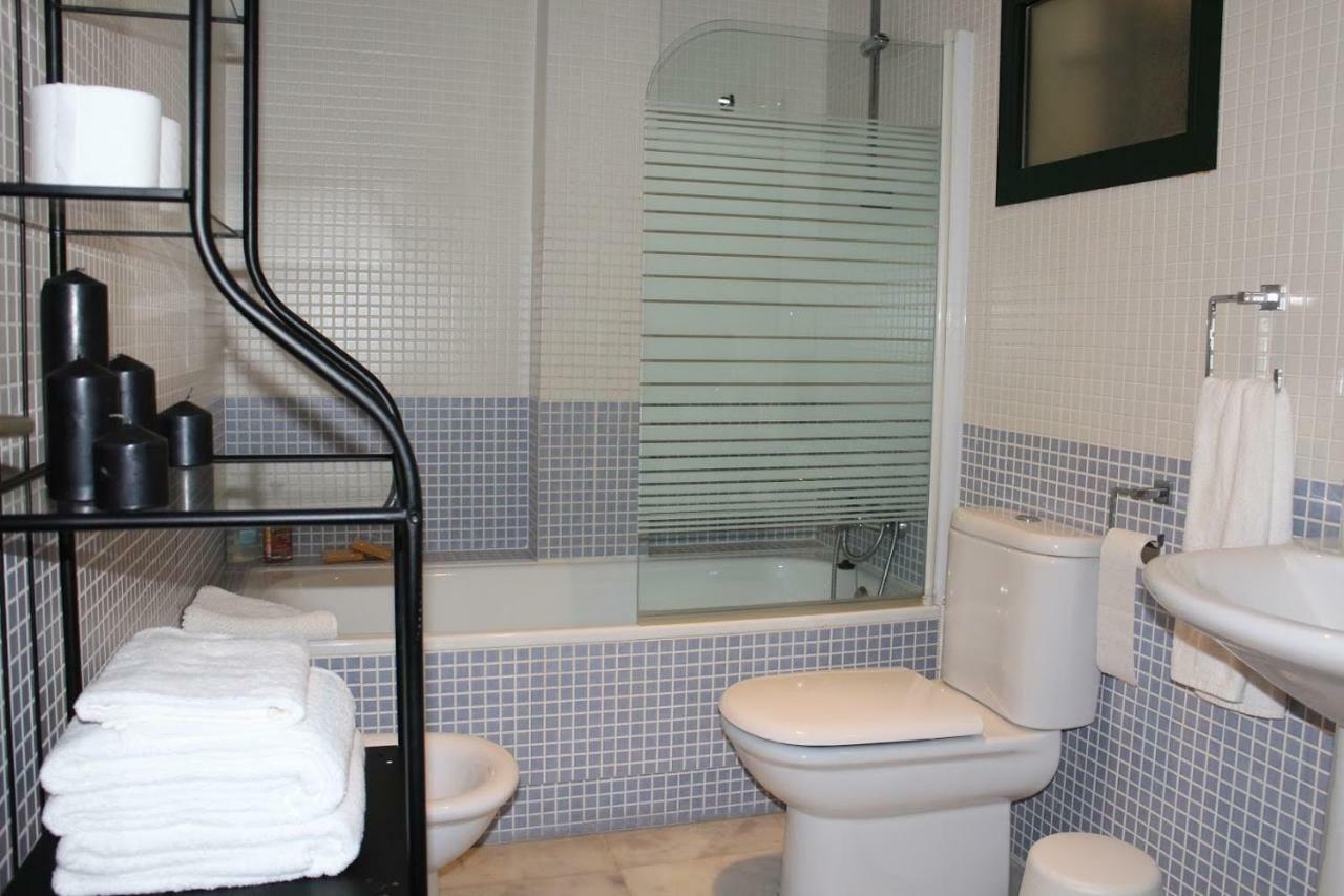 Apartamentos Rg Triana, Calle Castilla Con Patio Sevilla Dış mekan fotoğraf